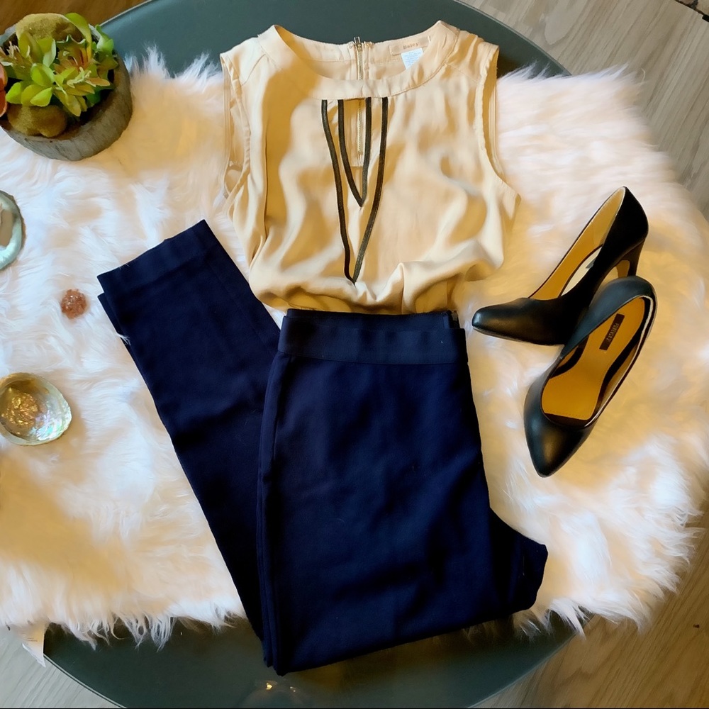 🆑 3/$35 || 🌟*Esley* Work Blouse🌟